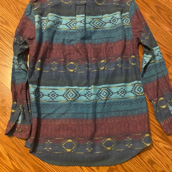 Cabela’s Flannel very cozy and thick fabric - Picture 6 of 9